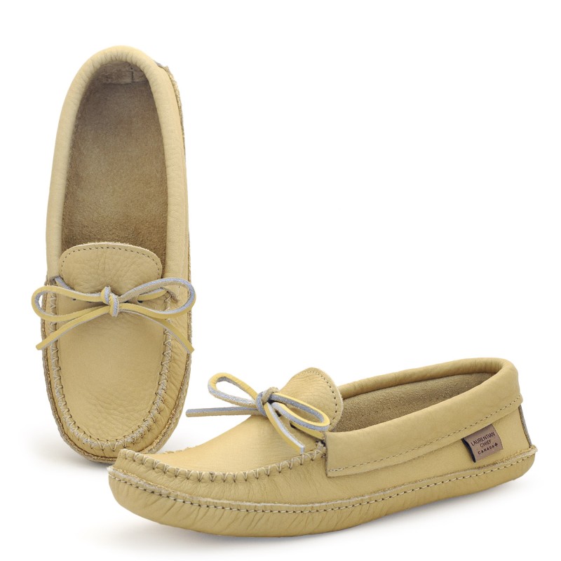 "Laurentian Chief Moccasin single lacing, padded sole"