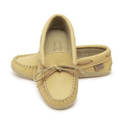 "Laurentian Chief Moccasins, 8 hole collar, natural caoutchouc sole"