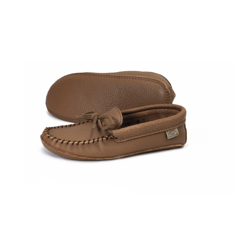 "Laurentian Chief Moccasin single lacing, padded sole"